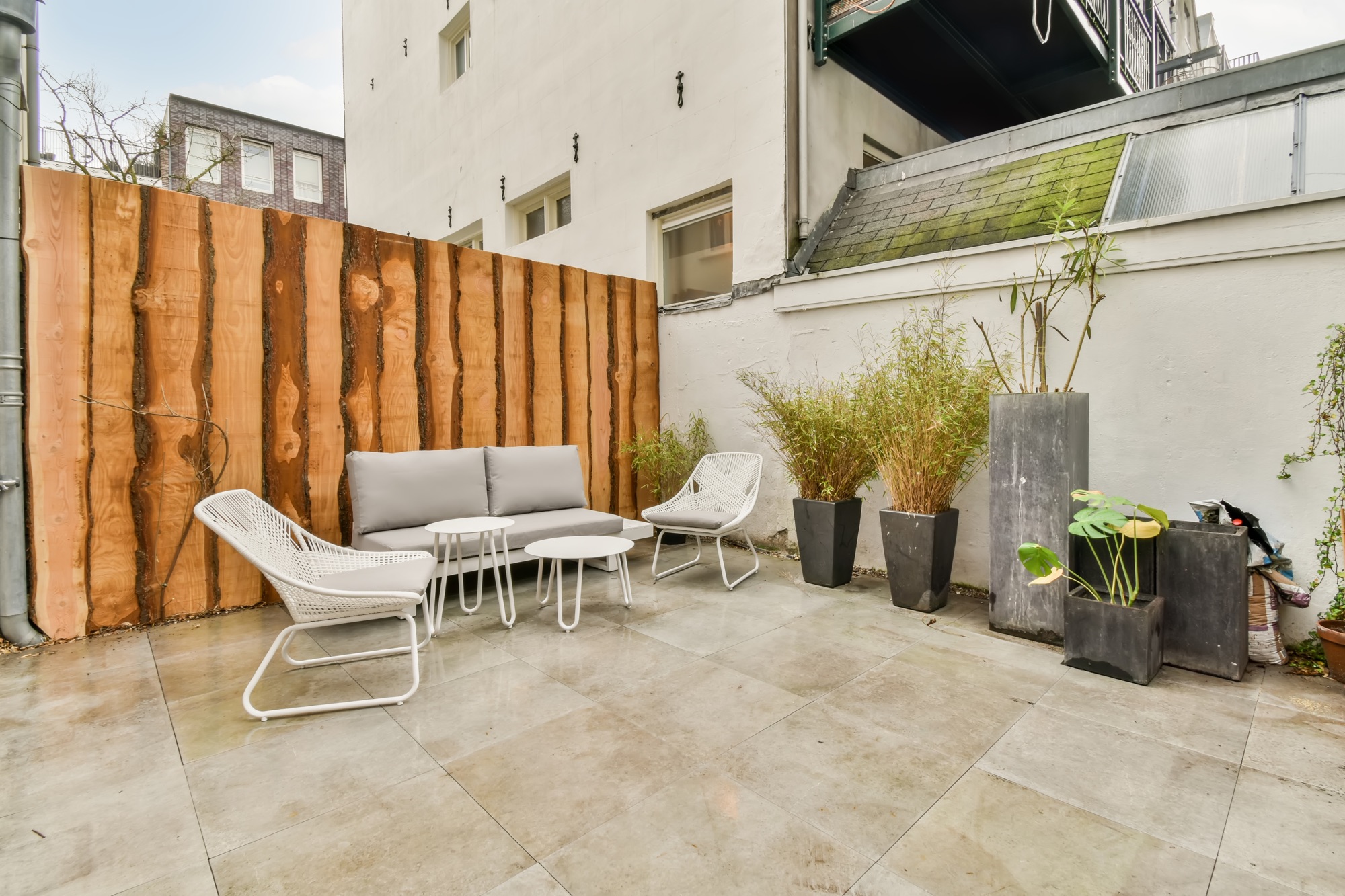 Quarzit-Terrassenplatten im Außenbereich